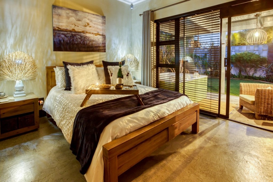 5 Bedroom Property for Sale in Panorama Western Cape